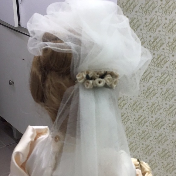 FRANKLIN HEIRLOOM DOLLS - Picture 8 of 16